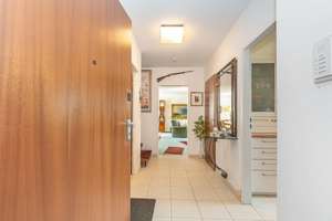 Außergewöhnliche Maisonette-Wohnung mit Balkon und Dachterrasse!  – Die vollständige Adresse der Immobilie erhältst du vom Anbieter., 81925 Oberföhring, München – Vorschaubild 5