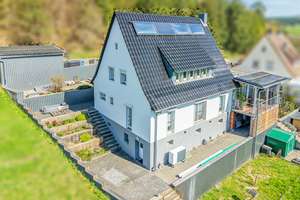 Kein Bock auf Neubau? - Topsaniertes EFH, ca.158 m² Wfl., Energieeffizienzkl.: A+, in Fellen z.vk. – Die vollständige Adresse der Immobilie erhältst du vom Anbieter., 97778 Fellen – Vorschaubild 1