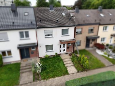 Sanierungsbedürftiges Reihenmittelhaus in 
ruhiger Kernstadtlage von Paderborn