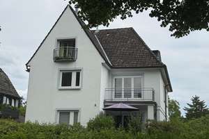 Helle, großzügige, frisch renov. 3,5-Zi.-Whg. mit 2 Balkonen & Gartennutzung in HH-Marienthal – Luisenstrasse 18, 22034 Marienthal, Hamburg – Vorschaubild 2