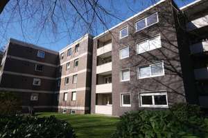 Rarität in Buer: Renovierte 4,5-Zimmer-Dachgeschoss-Wohnung mit Balkon und Stellplatz zu vermieten – Vom-Stein-Str. 3, 45894 Buer, Gelsenkirchen – Vorschaubild 1