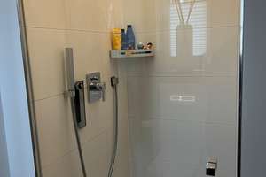 Stilvolle 3,5-Zimmer-Wohnung, eigene Sauna, Smarthome KNX, PV Anlage – Die vollständige Adresse der Immobilie erhältst du vom Anbieter., 81547 Neuharlaching, München – Vorschaubild 10
