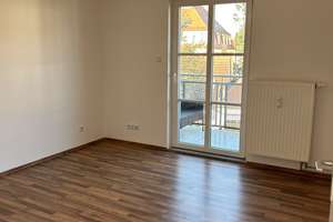 Altbau-Charme im Herzen von Göggingen: Stilvolle 3-Zimmer-Wohnung mit Balkon und EBK  – Bergstraße 6, 86199 Göggingen-Nordwest, Augsburg – Vorschaubild 3