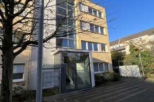 Zentrale Eigentumswohnung in Wiesdorf mit Dachterrasse und Tiefgaragenstellplatz
