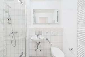 4 Zimmer, zwei Bäder und Balkon im Rebstockviertel, bezugsfrei – 60486 Bockenheim, Frankfurt am Main – Vorschaubild 7