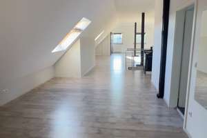 Geräumige Loftwohnung in Bochum | Einbauschrank und Küche | Garage direkt vor der Haustür – Werner Hellweg 83, 44803 Laer, Bochum – Vorschaubild 4