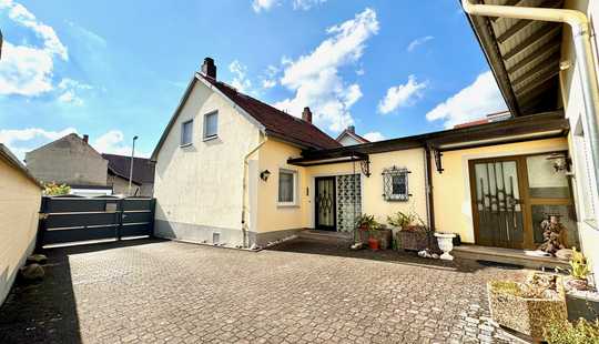 Bild von Neues Zuhause mit großem Garten, Garage und viel Platz!