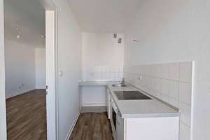 SINGLES AUFGEPASST: Helle und gut geschnittene 1-Zi.-Whg. mit BALKON & EBK – Ernst-Barlach-Str. 4, 24768 Rendsburg – Vorschaubild 4