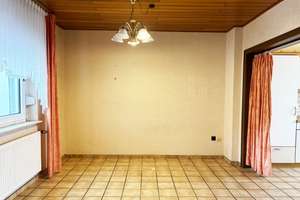 Reihenmittelhaus: 5 ZIMMER 
- STARTBEREIT für NEUEN LOOK – Die vollständige Adresse der Immobilie erhältst du vom Anbieter., 46399 Bocholt – Vorschaubild 4