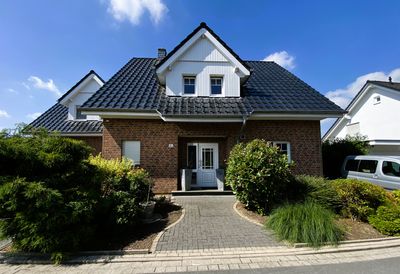 Für die große Familie - Einfamilienhaus mit Altenteil in begehrter Lage Engers