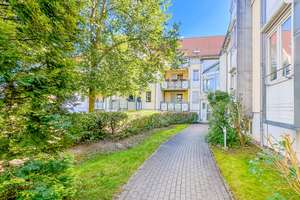 Frisch sanierte 2-RW im DG* neue EBK* Süd-Balkon* moderne Möblierung* Bad mit Wanne* AK* PKW-SP* – Am Weißiger Bach 30b, 1328 Weißig, Dresden – Vorschaubild 24