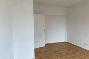 Schöne 3,5 Zimmer Wohnung in der Südstadt  – Die vollständige Adresse der Immobilie erhältst du vom Anbieter., 76137 Südstadt, Karlsruhe – Vorschaubild 12