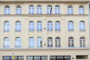 Stilvolle ETW mit Top-Ausstattung! + Parkett + Fußbodenheizung + Wanne & Dusche + Balkon + LED-Licht