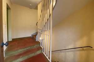 NBG-EIBACH: KOMPLETT SANIERUNGSBEDÜRFTIGES 2-FAMILIEN-REIHENMITTELHAUS OHNE GARAGE IN RUHIGER LAGE – Riedenburger Straße 39, 90451 Röthenbach Ost, Nürnberg – Vorschaubild 15