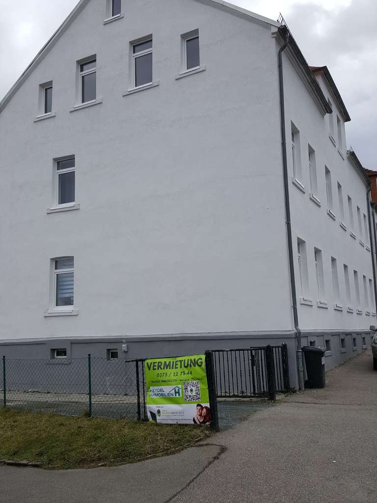 Immobilie in Zwickau - Frisch saniertes Fünf-Familienhaus in 08064 Zwickau - Cainsdorf - Bild 2