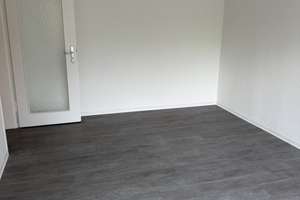 renovierte 1-Zimmer-Küche-Bad Wohnung in toller Lage – Adam-Karrillon-Straße 1-3, 55118 Neustadt, Mainz – Vorschaubild 5