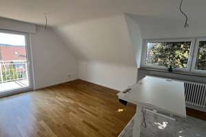 Erstbezug nach Kernsanierung: 2-Zi.-DG-Wohnung mit Südbalkon & Stuttgart-Blick – Im Schüle 32, 70192 Mönchhalde, Stuttgart – Vorschaubild 2