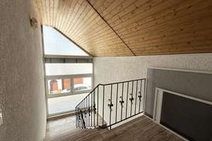 Willkommen daheim! Tolles 2-FH mit 2 sep. Eingängen, 2 Garagen, Balkon, Terrasse und schönem Garten – Die vollständige Adresse der Immobilie erhältst du vom Anbieter., 76706 Dettenheim – Vorschaubild 14