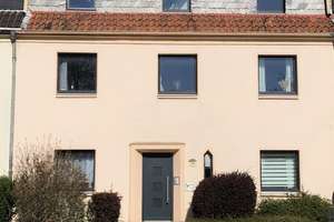 Stilvolle 3-Raum-Hochparterre-Wohnung mit gehobener Innenausstattung mit Einbauküche und Garten – Haldener Straße 197, 58095 Hochschulviertel, Hagen – Vorschaubild 2