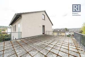 Mehrgenerationenhaus mit idyllischem Garten – Die vollständige Adresse der Immobilie erhältst du vom Anbieter., 97209 Veitshöchheim – Vorschaubild 17