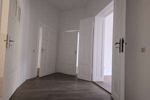 Geräumige und sonnige Wohnung direkt neben Theater zu vermieten. – Demianiplatz 29-30, 2826 Innenstadt, Görlitz – Vorschaubild 8