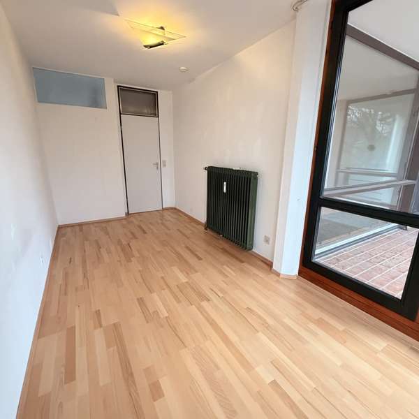*** helle 4-Zimmer-Wohnung auf zwei Etagen - Balkon - Terrasse - Stellplatz - Vaalserquartier ***