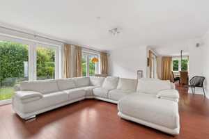 Einzigartige Villa in bester Lage Schenefelds – Pinneberg (Kreis) – Vorschaubild 5