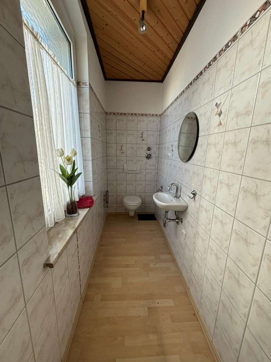 Immobilie in Weingarten - Großzügige 4-Zimmer-Wohnung in zentraler Lage von Weingarten - Bild 4