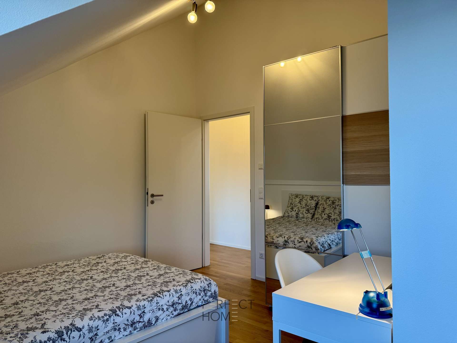 Immobilie in Lehrensteinsfeld - Stylisches Wohnen auf 2 Ebenen: A+ Maisonette (BJ 2020) mit Loggia und Garage - Bild 0