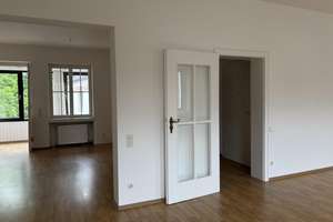 Geschichte zum Anfassen — Charaktervolles Wohn‑ und Geschäftshaus im Herzen von Krefeld-Uerdingen – Die vollständige Adresse der Immobilie erhältst du vom Anbieter., 47829 Uerdingen, Krefeld – Vorschaubild 18