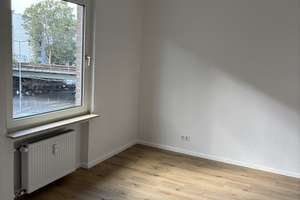 In Düsseldorf: Gepflegte Wohnung mit drei Zimmern und Balkon – 40223 Bilk, Düsseldorf – Vorschaubild 6