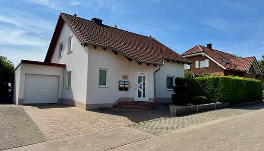 Bild von Mehr Raum. Mehr Ruhe. Freistehendes Einfamilienhaus mit schönem Garten