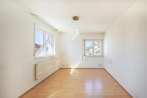 Platz für Ideen: Einfamilienhaus mit Charme, Terrasse und Entwicklungspotenzial! – Die vollständige Adresse der Immobilie erhältst du vom Anbieter., 76287 Rheinstetten – Vorschaubild 10