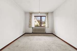 Großzügiges Mehrgenerationenhaus mit Garage in guter und ruhiger Lage von Tonndorf. – Die vollständige Adresse der Immobilie erhältst du vom Anbieter., 22045 Tonndorf, Hamburg – Vorschaubild 4