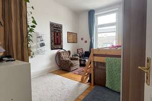 Altbautraum mit 4 Zimmern in Wiesbadener Innenstadtlage – Gerichtsstr. 1, 65185 Mitte, Wiesbaden – Vorschaubild 3