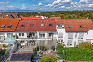 Raum für Ihre Familie: Großzügiges Reihenhaus mit Garten, Sauna und zwei Garagen – 63225 Langen (Hessen) – Vorschaubild 2