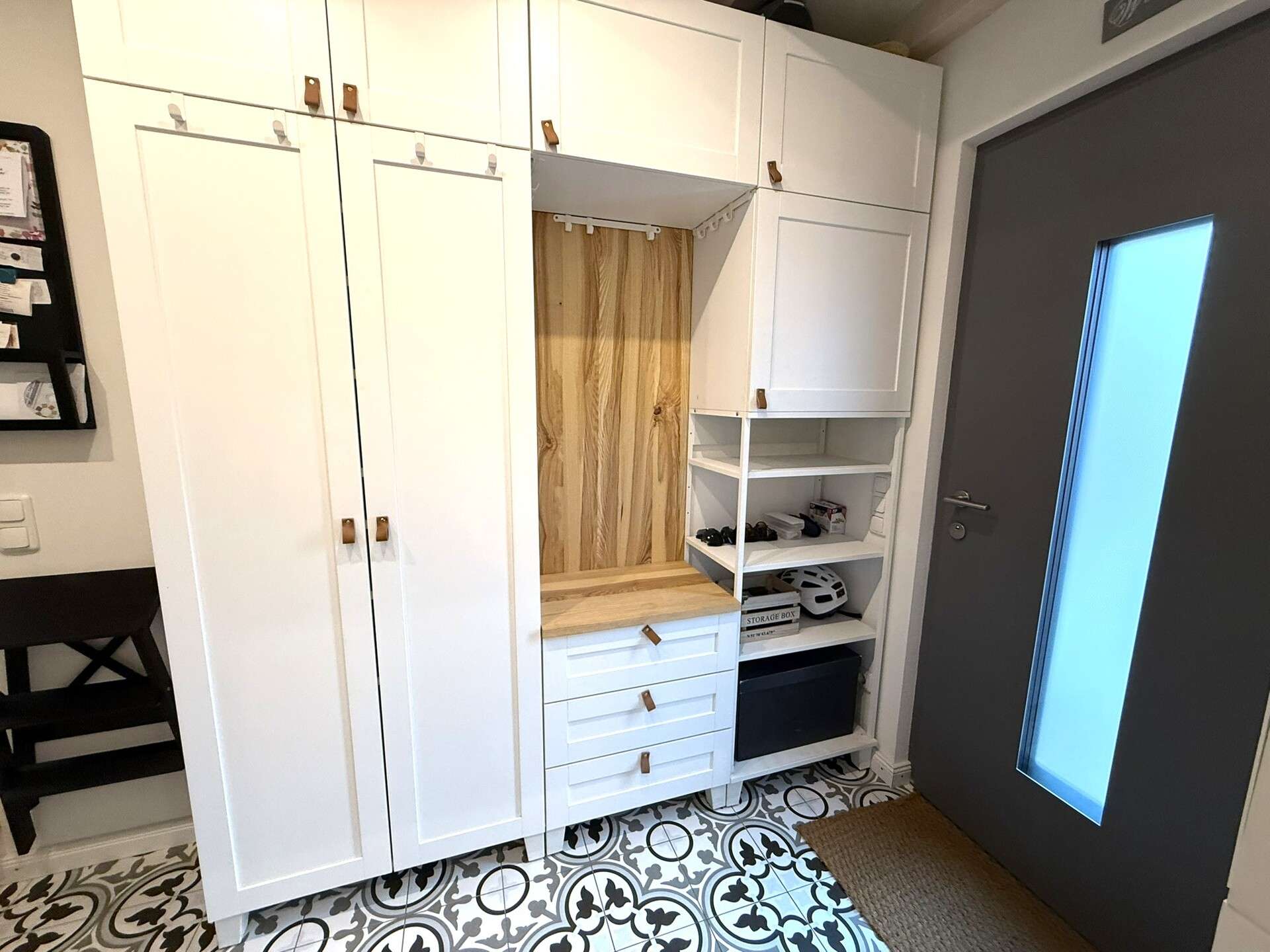 Immobilie in Eiselfing - idyllische Haushälfte in Weilerlage: neuwertige 3-Zimmer mit kl. Garten - Bild 2