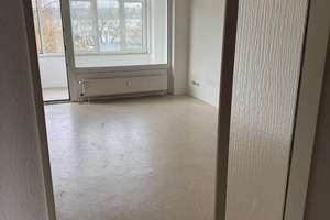Schöne DG-Wohnung in der Hohenzollernstraße 143 in Gelsenkirchen Bulmke-Hüllen, DG links – Hohenzollernstraße 143, 45888 Bulmke-Hüllen, Gelsenkirchen – Vorschaubild 5