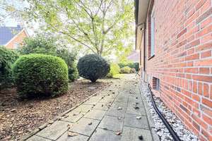 * TOP Lage * Garage * Sehr gute Raumaufteilung * Anbau möglich * Überdachte Terrasse * – Die vollständige Adresse der Immobilie erhältst du vom Anbieter., 26826 Weener – Vorschaubild 11