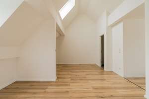Individuelle 2,5-Zimmer DG-Wohnung auf Altbau 1910 mit Balkon in Spandau.  – Streitstraße 78, 13587 Hakenfelde, Berlin – Vorschaubild 11