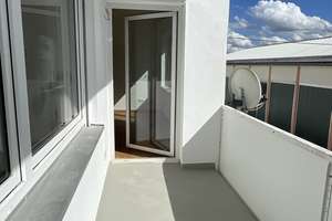 Bitte nur Mailanfragen: Helle 2 Zi-Whg. m. Balkon in der Donaustaufer Str. Nähe Milchwerk – 93059 Reinhausen, Regensburg – Vorschaubild 8