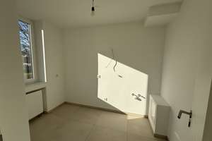 Erstbezug nach Sanierung neuwertiges Apartment in Bonn – Oppelner Straße 31, 53119 Tannenbusch, Bonn – Vorschaubild 3