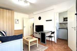 Komplett sanierte und neu möblierte Wohnung in Charlottenburg, mit TIEFGARAGE!!! – Berlin – Vorschaubild 5