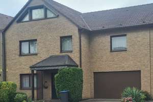 Zweifamilienhaus in ruhiger Wohnlage - Düsseldorf-Hellerhof West