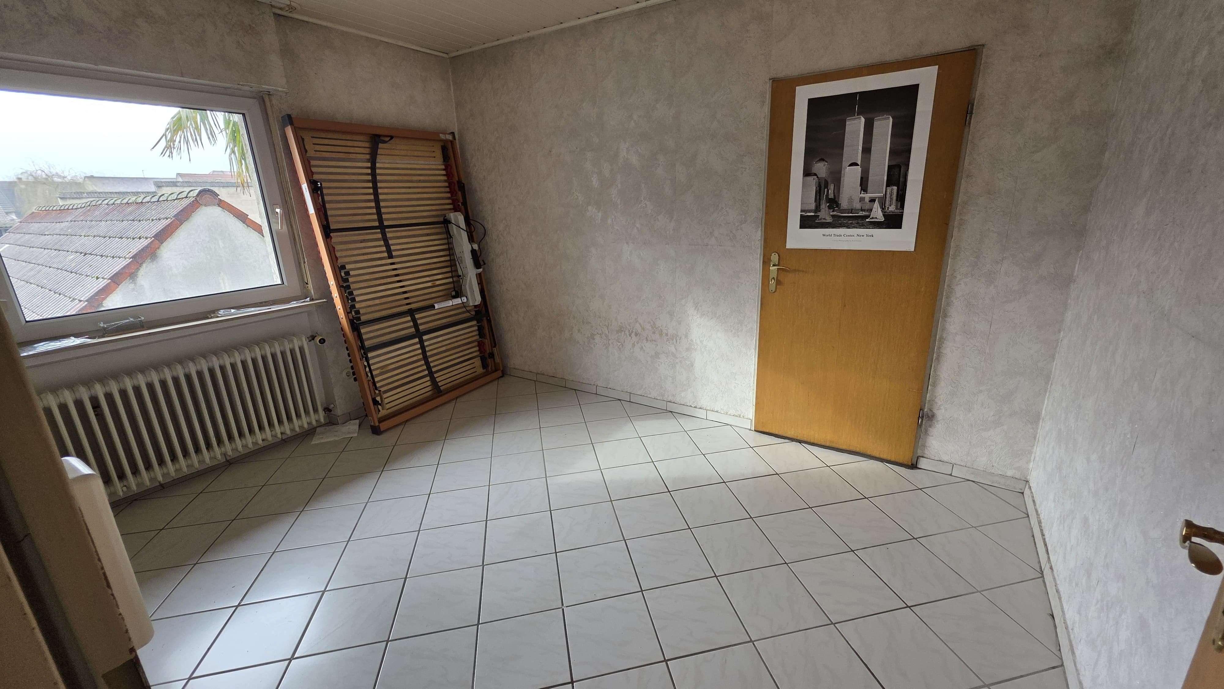 Immobilie in Philippsburg - 1-2 Familienhaus mit gutem Raumangebot und großen Garagentrakt der ideal für Hobbyhandwerker ist - Bild 17