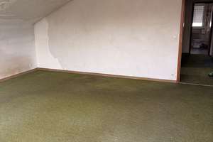 Attraktive, renovierungsbedürftige 2-Zimmer Dachgeschosswohnung mit Potenzial – Muggensturmer Straße 17, 70499 Weilimdorf (Ortsteil), Stuttgart – Vorschaubild 3