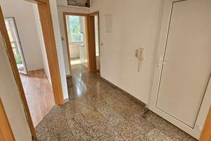Helle 3-Zimmer Wohnung mit Balkon im 3. OG in Stuttgart-Bad Cannstatt – Reichenbachstr. 20, 70372 Veielbrunnen, Stuttgart – Vorschaubild 4