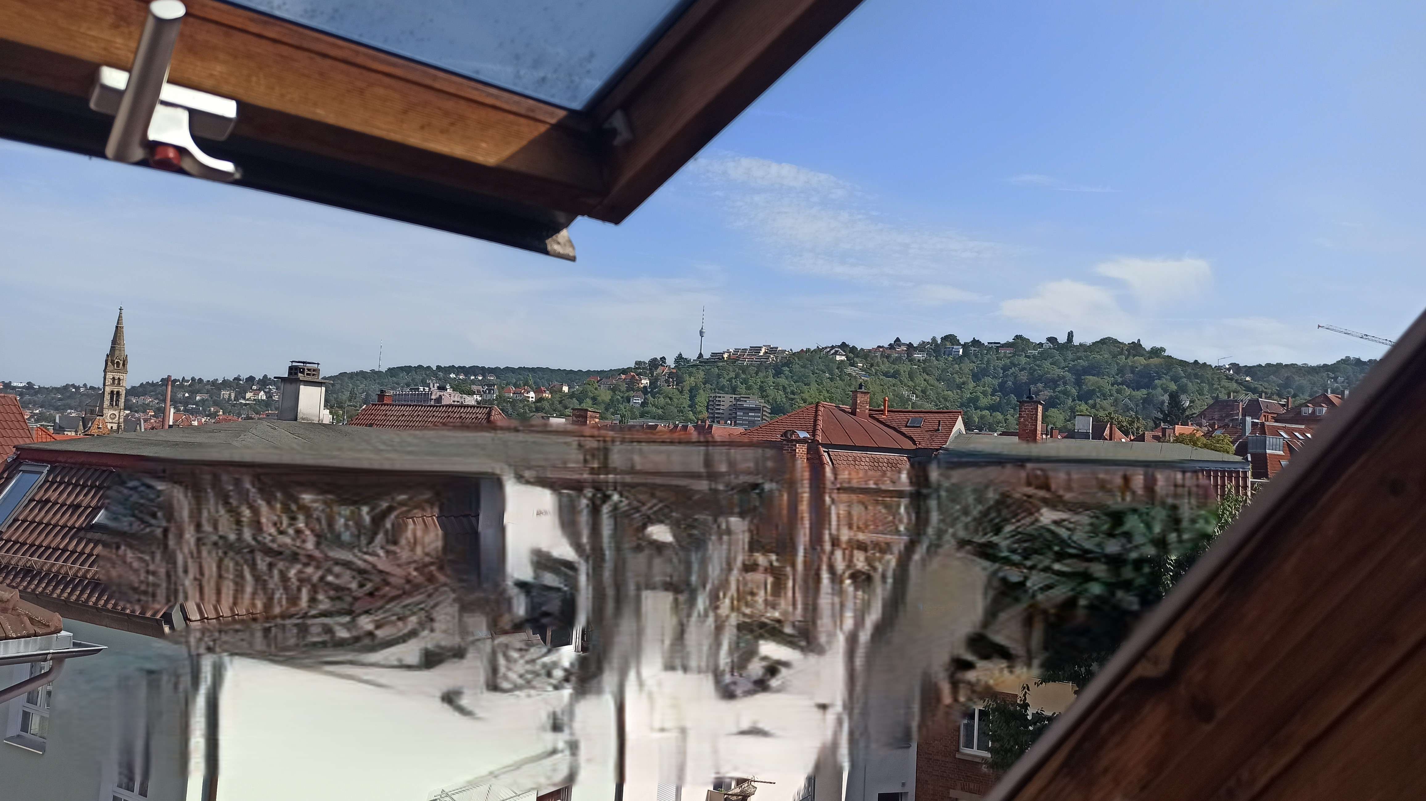 Renovierungsbedürftige 2,5-Zimmer Dachgeschosswohnung in Stuttgart-Süd bis ca. 90qm ausbaubar., Stuttgart – Bild 3