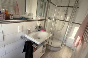 Neuwertige 2ZKB in idyllischer Stadtvilla  - zentrale Lage – Zeppelinstraße 17a, 35039 Marburg, Marburg – Vorschaubild 4