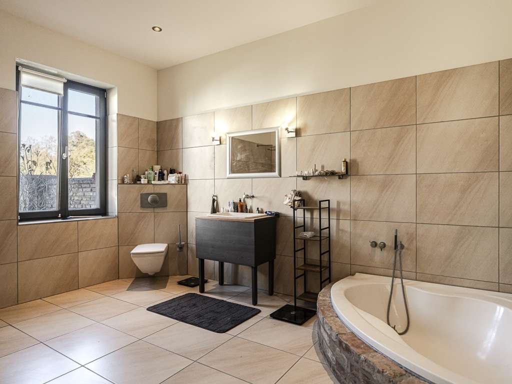 Immobilie in Nauen - *BELLA VITA* Lebensgefühl pur + Kapital durch tlw. Vermietung!
Landhaus mit 2 WE - eine WE bezugsfr - Bild 3